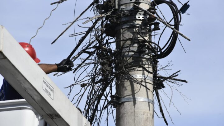 Prefeitura de Maricá dá início ao projeto Limpa Postes