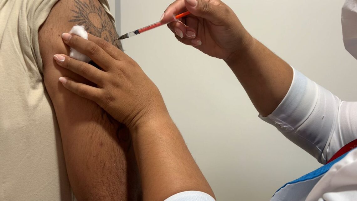 Vacinação contra a gripe continua nas Unidades de Saúde da Família de Maricá