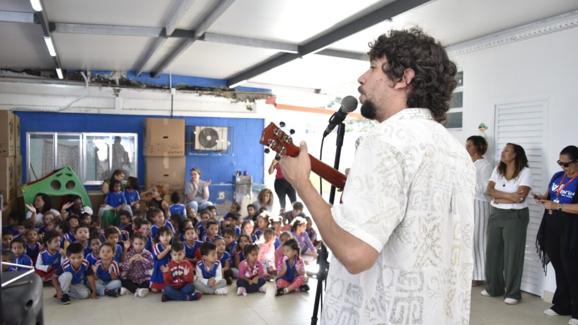 Caravana da Cultura leva arte à Creche Municipal Pinguinho de Luz