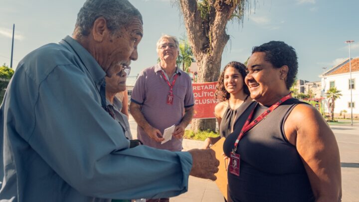 Secretaria de Políticas Inclusivas realiza ações em Itaipuaçu e Centro