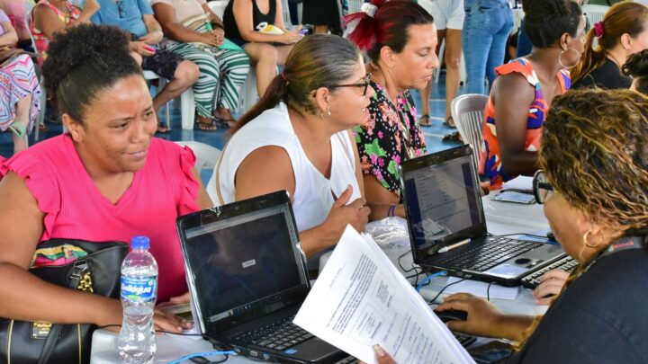 Arena Flamengo recebe moradores para atualização do CadÚnico