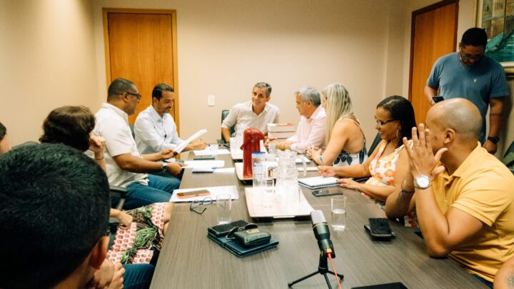 Prefeitura se reúne com representantes sindicais da Educação de Maricá