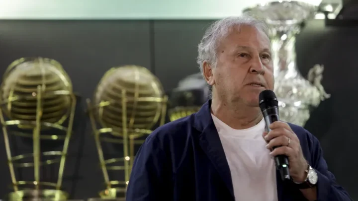 Zico agradece convidados e à torcida por mais uma edição do Jogo das Estrelas no Maracanã