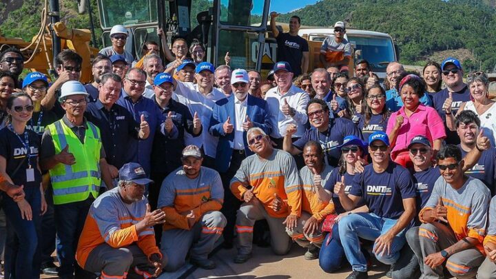 Brasil retomou as obras de infraestrutura, diz Lula ao inaugurar rodovia no Espírito Santo
