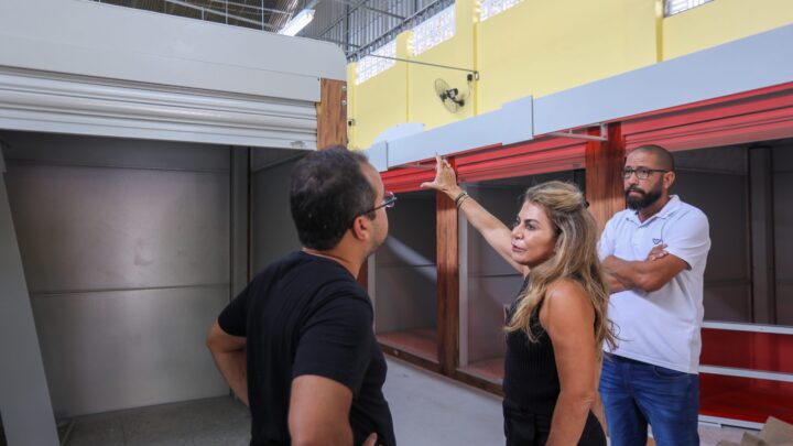 Prefeitura fiscaliza obras do Centro de Comércio Popular