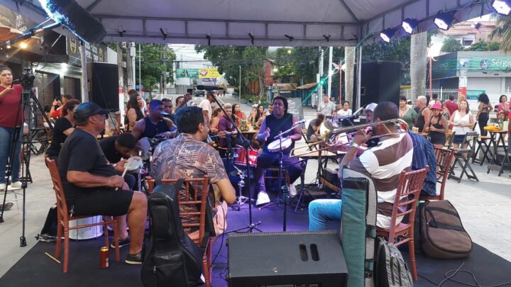 Projeto ‘Boteco Samba Clube’ promove roda de samba no Centro de Maricá
