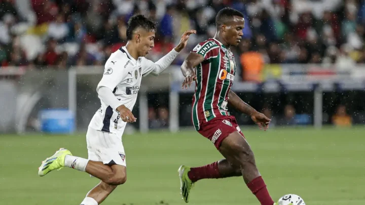 Fluminense recebe LDU em busca do título da Recopa Sul-Americana