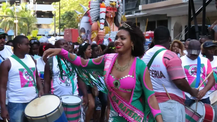 Cacique de Ramos faz 63 anos e fortalece história no carnaval do Rio