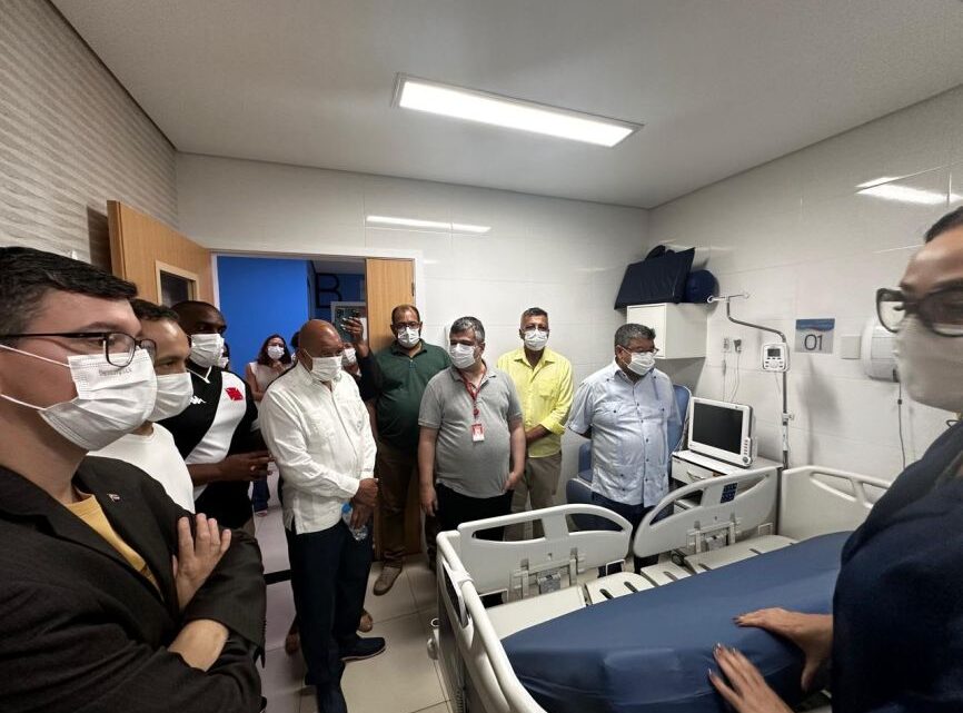 Quaquá acompanha delegação cubana em visita à Hospital Dr. Ernesto Che Guevara