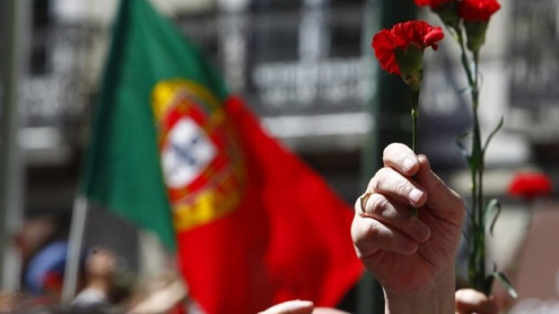 25 de Abril Dia da Liberdade: Portugal celebra os 50 anos da Revolução dos Cravos