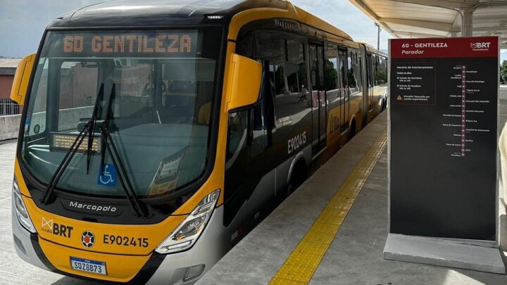 BRT Transbrasil tem primeiro dia útil de funcionamento
