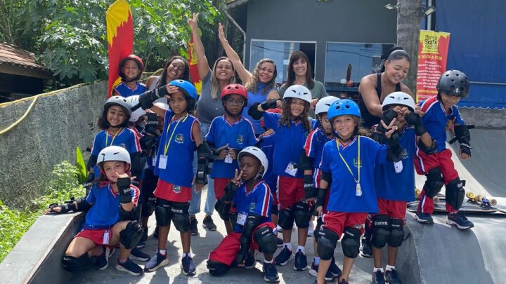 Alunos da Escola Municipal Carlos Manoel Costa Lima participam de oficinas de skate