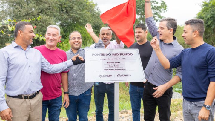Prefeitura entrega duas novas pontes nos bairros do Caxito e Espraiado
