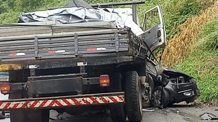 Acidente na Rodovia Rio-Santos deixa duas pessoas mortas, em Paraty