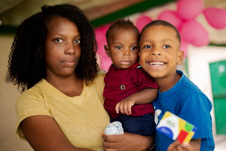 Mais de 1,5 milhão de famílias do Rio de Janeiro recebem o Bolsa Família a partir desta segunda (20)