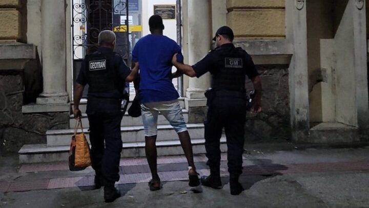 Preso em flagrante por furto em farmácia no Centro de Maricá