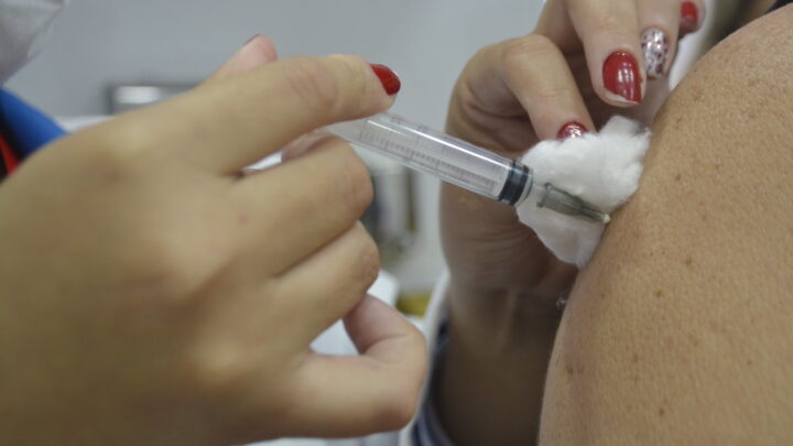Maricá reforça a importância da vacinação contra a Covid-19 na cidade