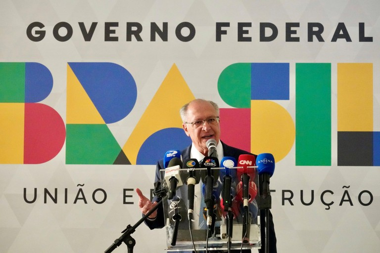 Presidente Lula anuncia comitê para adoção de medidas de proteção da economia brasileira Presidente Lula anuncia comitê para adoção de medidas de proteção da economia brasileira