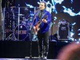 Maricá encerra Festival Sesc de Inverno com Frejat em Ponta Negra