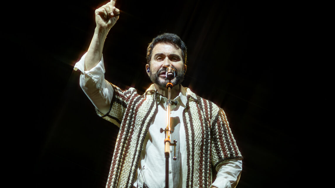 Padre Fábio de Melo e Tiee encerram a Festa da Padroeira de Maricá 2025 Padre Fábio de Melo e Tiee encerram a Festa da Padroeira de Maricá 2025