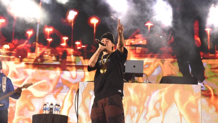 2ª Bienal da UMES encerra com show de L7NNON e celebra protagonismo estudantil em Maricá