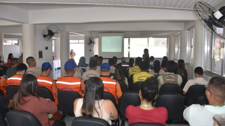 Maricá promove curso inédito sobre limpeza da linha de costa em casos de derramamento de óleo