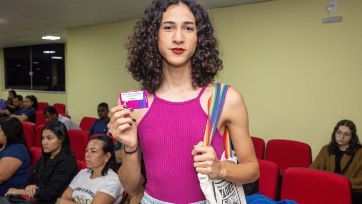 Prefeitura de Maricá inicia a entrega de mais 700 cartões do Bilhete Único Universitário