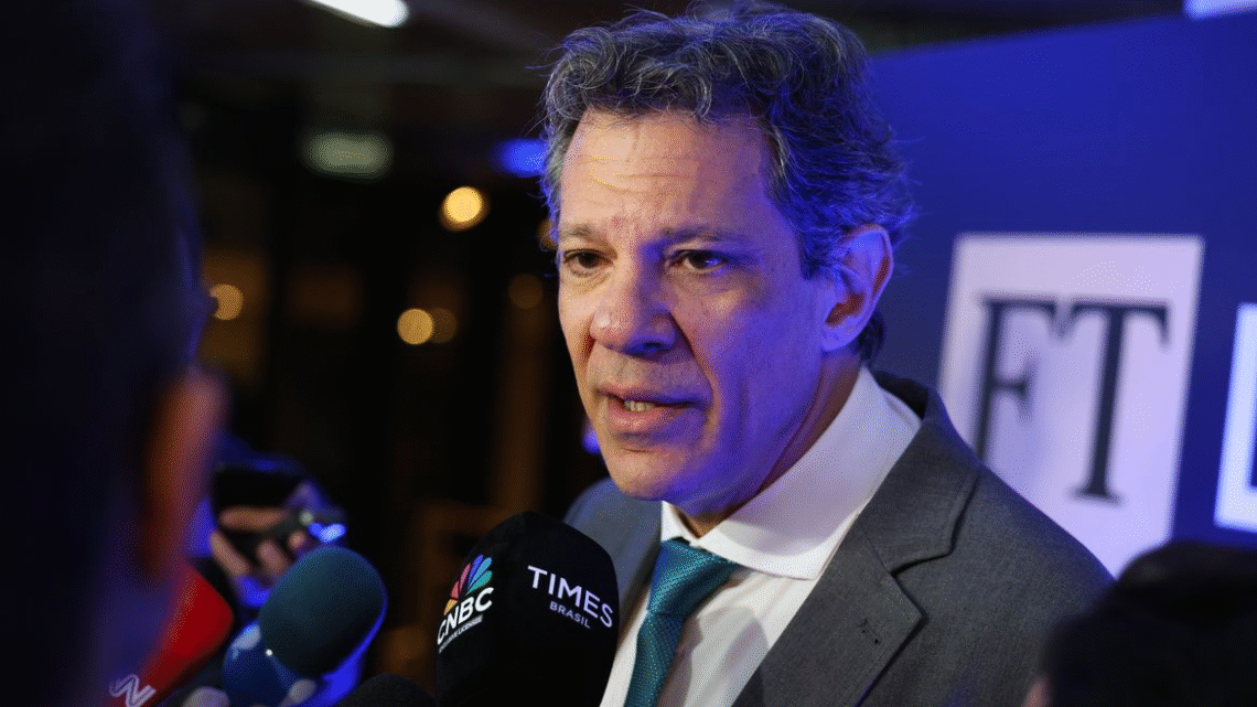 Haddad não vai à ONU para acompanhar possível votação de isenção do IR Haddad não vai à ONU para acompanhar possível votação de isenção do IR