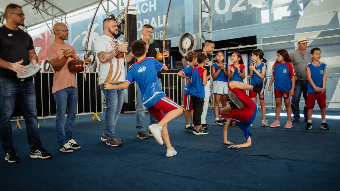 Maricá recebe a 10ª edição do maior evento de capoeira do mundo Maricá recebe a 10ª edição do maior evento de capoeira do mundo