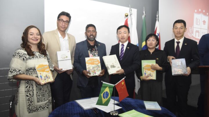 Prefeitura de Maricá lança Programa Escola Trilíngue com ensino de Português, Inglês e Mandarim