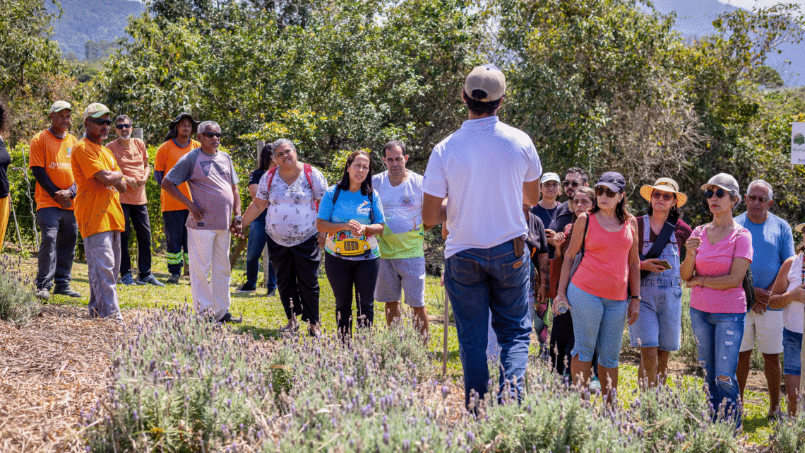 Prefeitura de Maricá promove visitação à primeira Farmácia Viva do município Prefeitura de Maricá promove visitação à primeira Farmácia Viva do município
