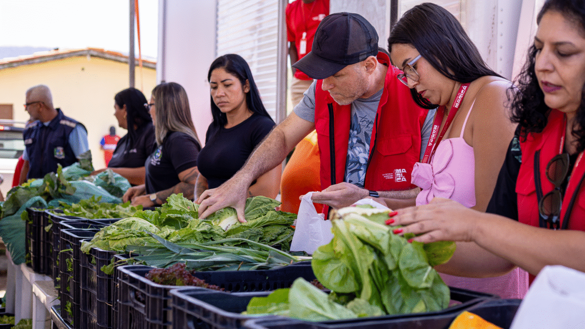 Prefeitura de Maricá promove ação de distribuição de hortaliças e legumes para a população