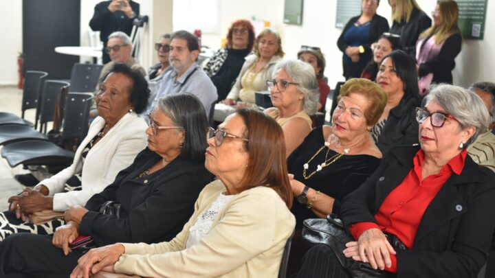 Prefeitura de Maricá capacita turma de idosos no curso 6.0 Digital, que oferece aulas de informática e redes sociais