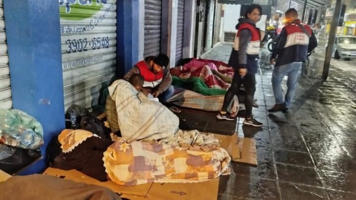 Prefeitura de Maricá promove ação de acolhimento em madrugada fria
