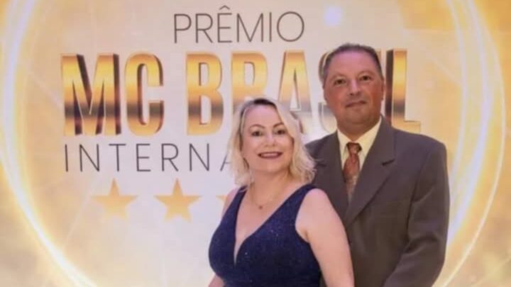 Adri Tolardo – Quando a arte encontra o amor e a determinação