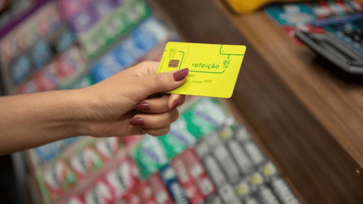 Decreto que moderniza vale-alimentação e vale-refeição é publicado no DOU. Entenda as mudanças