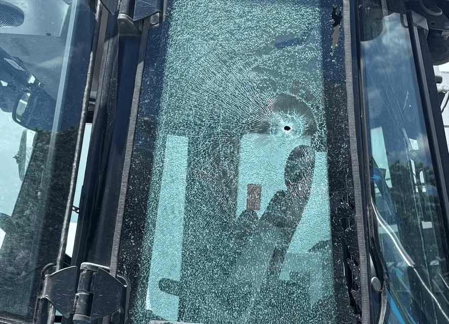 Barricada Zero: sete presos e servidor baleado no segundo dia da operação em Caxias