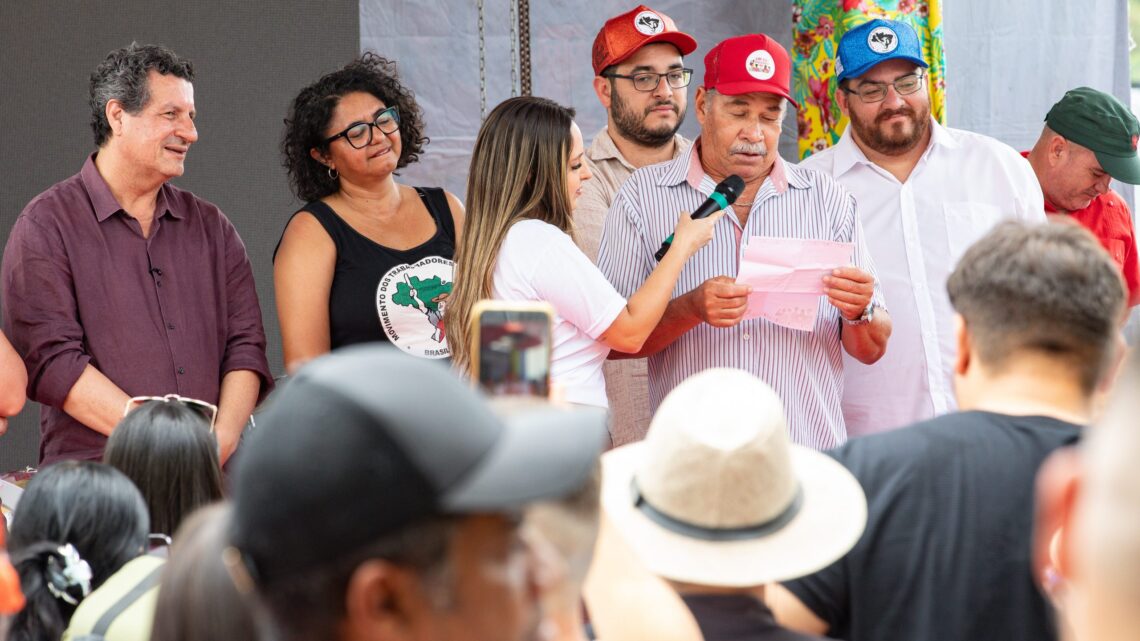 Maricá avança na erradicação do analfabetismo com formatura de mais de 800 educandos