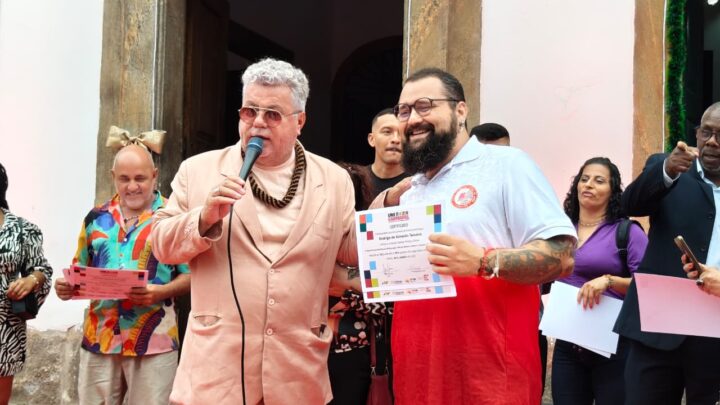 Maricá: Universidade do Carnaval entrega certificados para os primeiros profissionais capacitados
