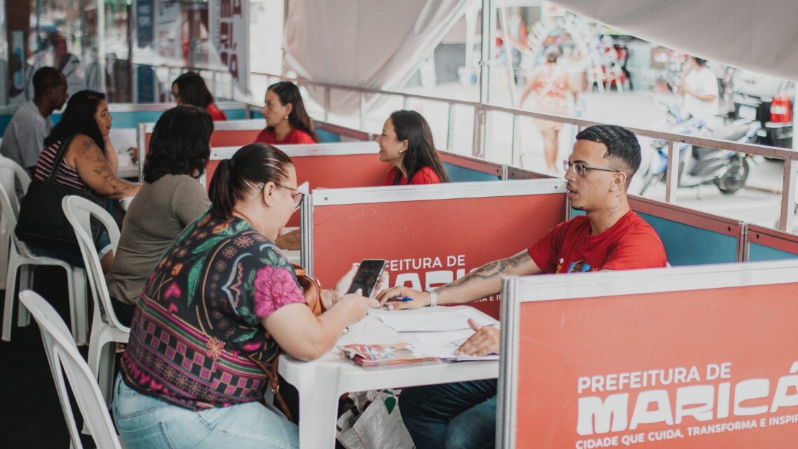 Prefeitura de Maricá leva orientação trabalhista e oportunidades profissionais para Inoã