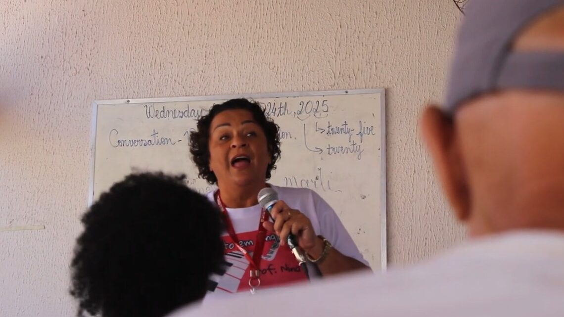 Prefeitura de Maricá oferece aula canto e leva saúde e bem-estar a idosos de Itaipuaçu