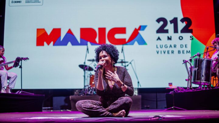 Maricá 212 anos: Teresa Cristina embala segundo dia de comemorações com muito samba