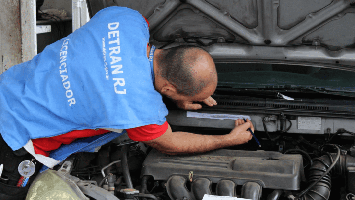 Detran RJ cria regras para proteger vítimas de clonagem de veículos