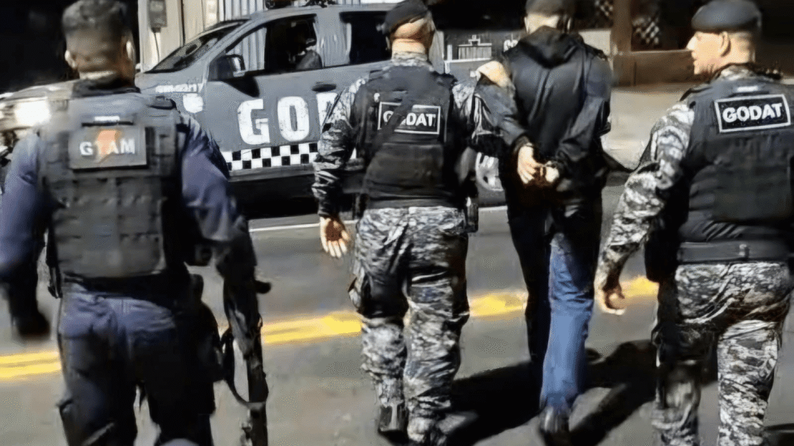 Guarda Municipal de Maricá prende foragido com cinco mandados de prisão em aberto