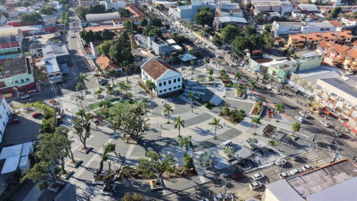 Maricá 212 anos: Prefeitura inaugura Esquina do Malandro no Centro com homenagens a Beth Carvalho e Claudinho Guimarães