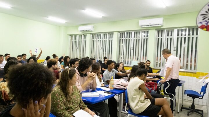 Maricá: curso com apoio da Prefeitura aprova estudantes para a Marinha do Brasil