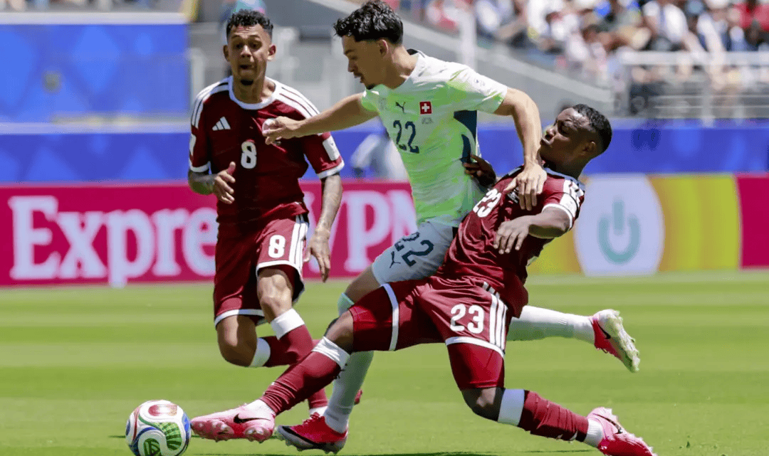 Suíça desperdiça chances e Catar arranca empate no fim pelo Grupo B