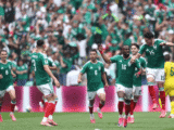 México vence 2-0 África do Sul em dramático jogo de abertura do Mundial