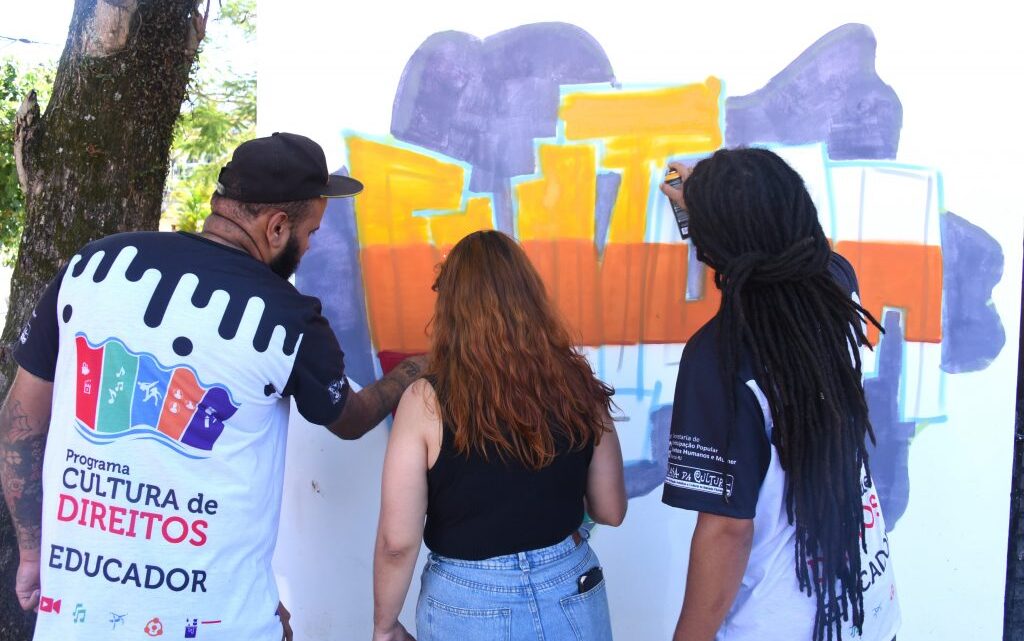Maricá oferece oficinas de grafite para mais de 600 alunos em três polos da cidade
