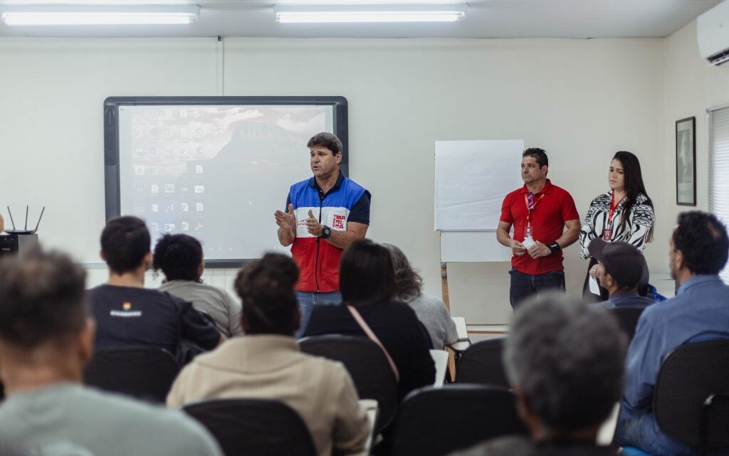 Prefeitura de Maricá entrega aluguel social para famílias em situação de vulnerabilidade